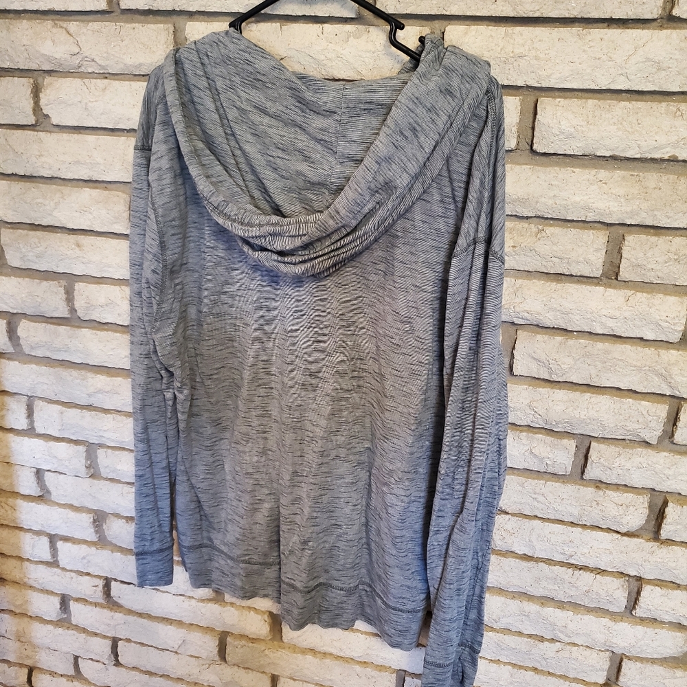 Men's gray pullover - Picture 2 of 2